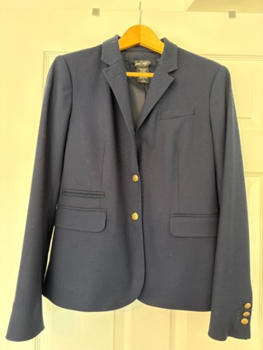 Lord & Taylor navy blazer size 8